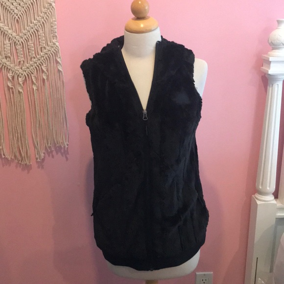 The North Face Jackets & Blazers - The North Face Soft plush vest